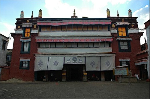 01Magic Tibet XIII -- Ramoche Monastery.jpg